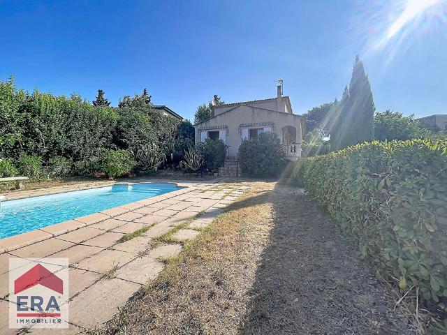 A louer Villa Type 6 13013 MARSEILLE ST MITRE terrain garage piscine