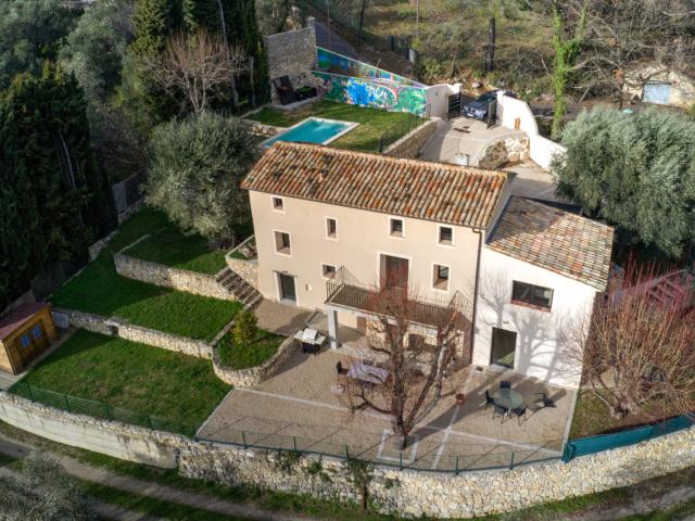 A LOUER VILLA 5P 150M² PISCINE OPIO