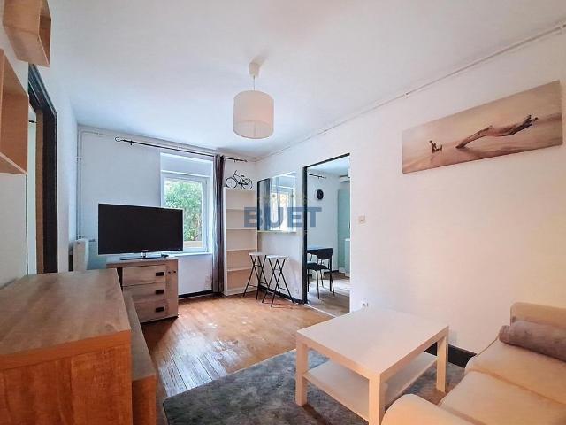 A LOUER WILSON Bel appartement T2 meublé, situé.