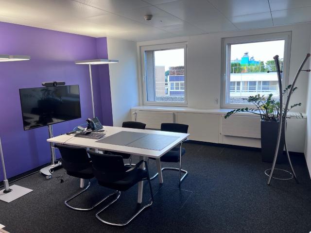 For rent 1,410 m² of offices with storage and parking in Lausanne | dreamo. Ch