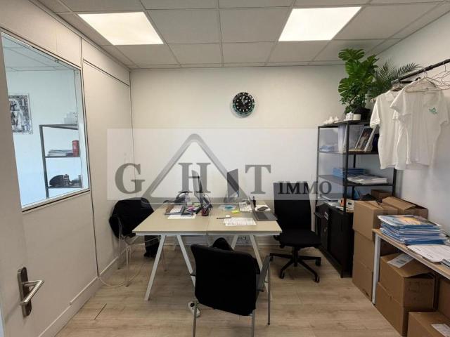A LOUER 110M² DE BUREAU A MAISONS ALFORT