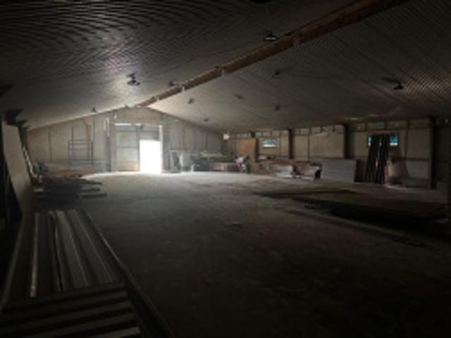 À LOUER 200 M2 LOCAL D’ACTIVITÉ / ENTREPÔT LA ROUVIÈRE