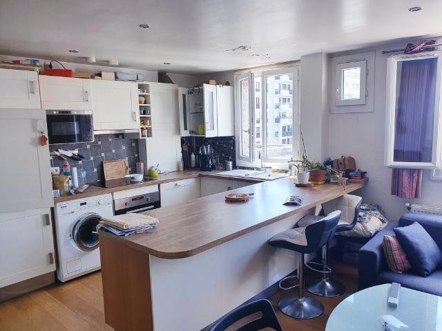 A LOUER 2 PIECES MEUBLE 49M2 Montrouge 1190E
