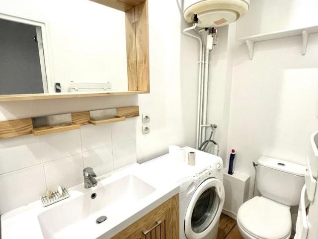 A LOUER 2 PIECES 56.38m² PARIS Xème BALCON