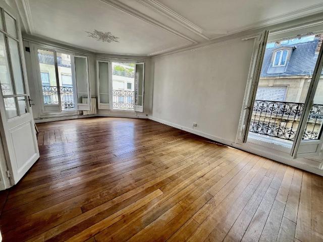 A LOUER 2P PARIS XVIIème 64M² AVEC BALCON FILANT PARC MONCEAU: PARIS 17ème 75017 64.00 m² | GTF Location