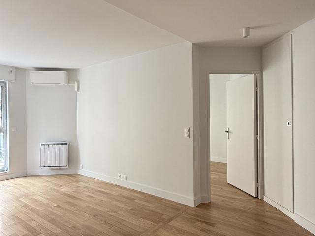 A LOUER 2P 40M2 CLIMATISATION LES HESPERIDES D'AUTEUIL MIRABEAU A PARIS 16