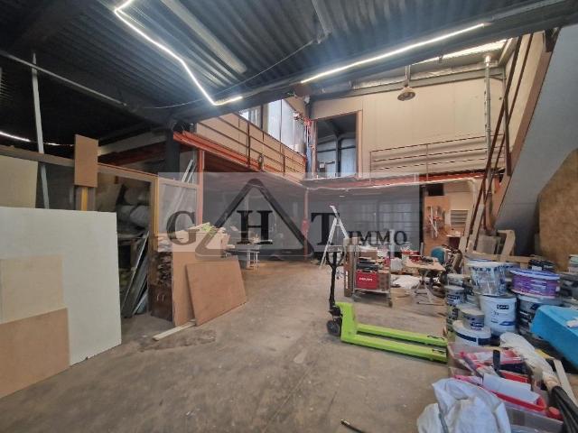 A LOUER 350 M² ENTREPOT BUREAUX A DRANCY