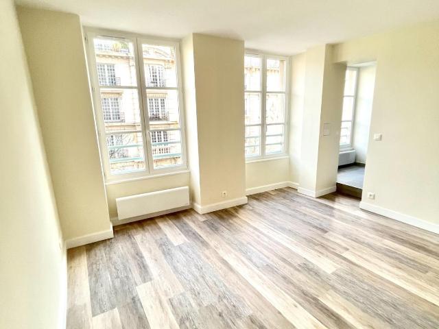 A LOUER 3 Pièces Paris Xème BLD SAINT MARTIN: PARIS 10ème 75010 52.40 m² | GTF Location