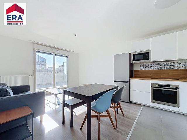 A LOUER 3 PIECES 61m² IVRY PORT