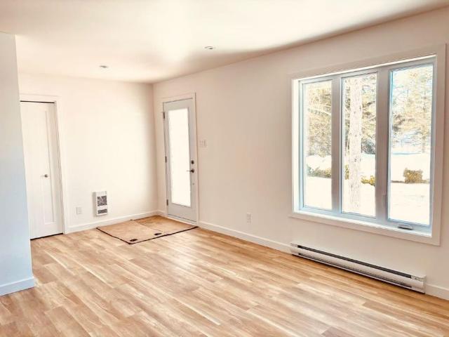 À louer – 4 1/2 à Saint Donat