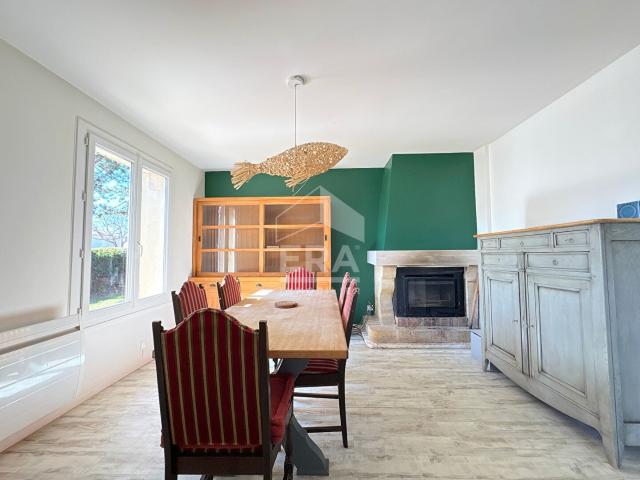 A LOUER 84120 PERTUIS MAISON MEUBLÉE 4 PIÈCES 99M² AVEC JARDIN ET PISCINE
