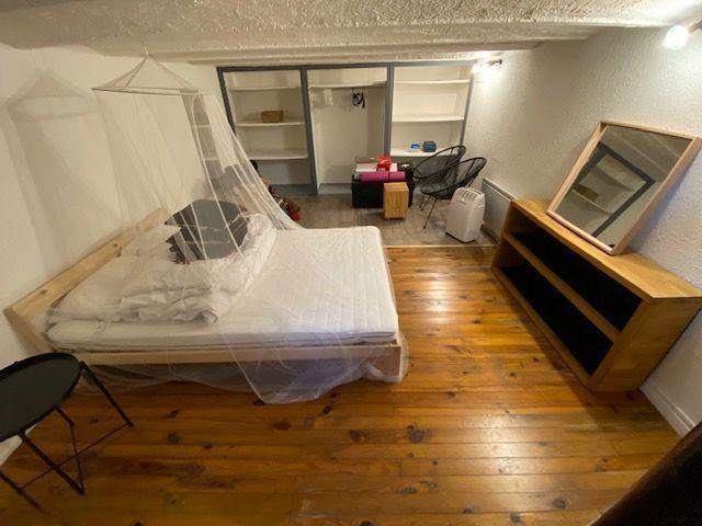 À louerv Studio fonctionnel de 20 m²