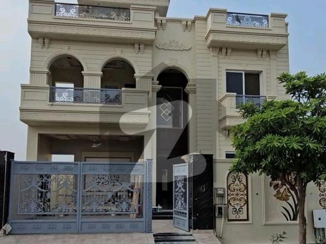 A Palatial Residence For On Excellent Location Sale In Royal Palm City Block C Gujranwala Royal Palm City