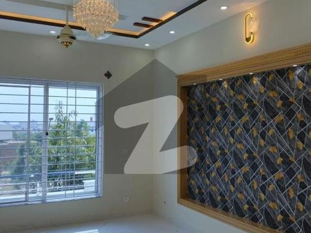 A Palatial Residence For sale In Top City 1