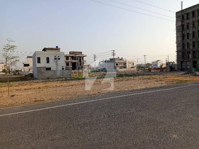 A Palatial Residence For sale In Central Park Housing Scheme Block H Lahore