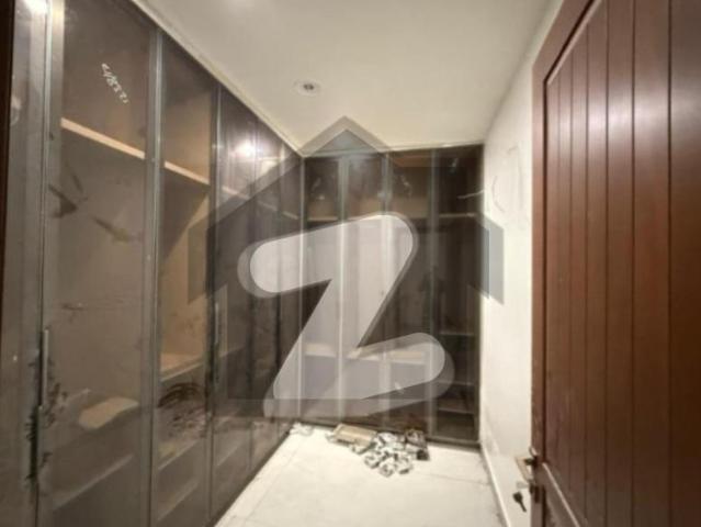 A Palatial Residence For Prime Location sale In Bahria Town Precinct 4 Karachi Bahria Town Precinct 4