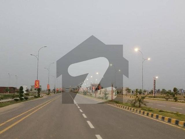 A Palatial Residence For Prime Location sale In Etihad Town Phase 3 Lahore
