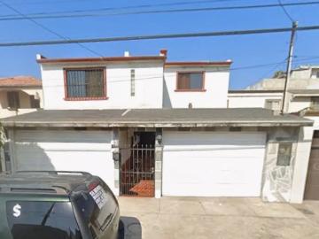 ¡A Pasos del Mar! Tu Nuevo Hogar en el Corazón de Playas de Tijuana