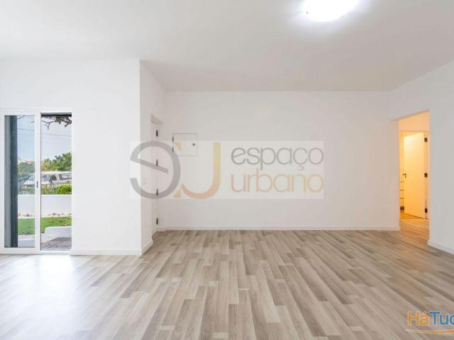 A. Pêra Apart. T3+1 Totalmente Renovado | 26084098965