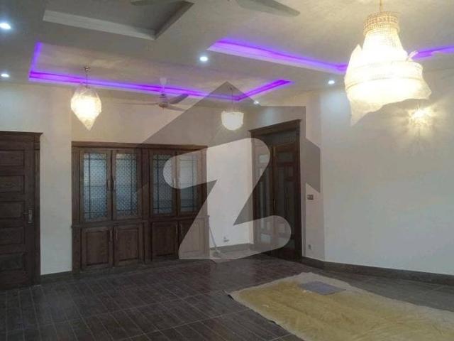 A Perfect House Awaits You In I 8