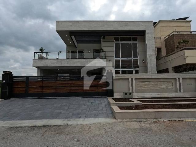 A Perfect On Excellent Location House Awaits You In D 12/2 Islamabad