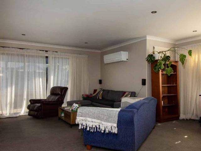 A Perfect Place to Call Home – Comfortable & Convenien