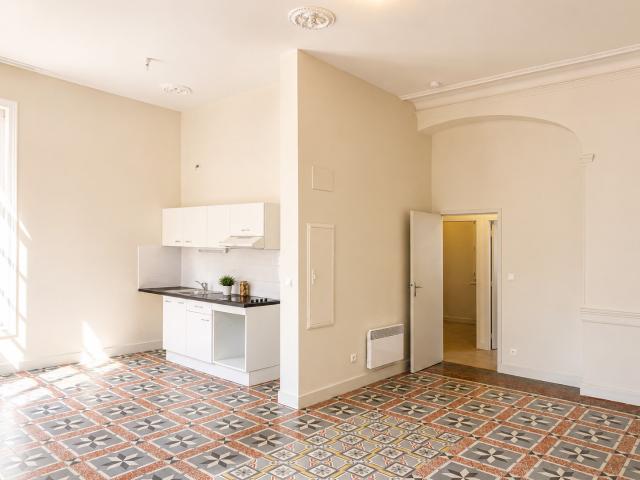 A PERPIGNAN, CENTRE VILLE, UN APPARTEMENT T3, DE CARACTERE