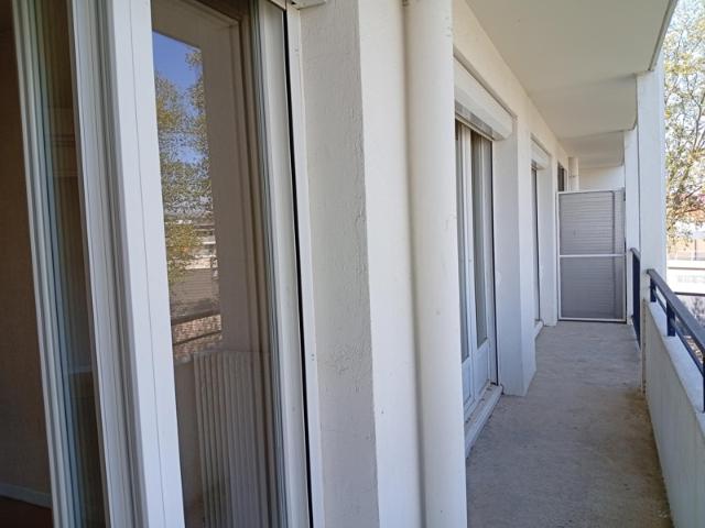 A Perpignan Grand appartement T5 de 96 m2 à 139000EUR. Id