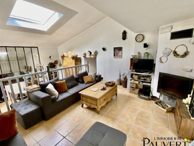 À PEYMEINADE VILLA INDIVIDUELLE 4 PIECES 107 m2 loi Carre