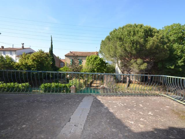 À Peyriac Minervois, spacieuse maison de village avec grange. 150m² Peyriac Minervois