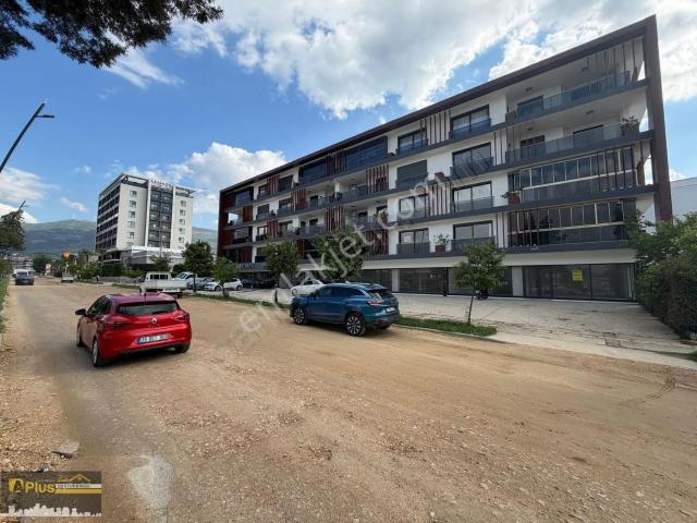 A Plus Gayrimenkulden Cadde Üstü 180 M2 Kiralık Dükkan