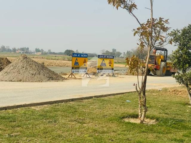 A Possession Plot With All Type Off Qualities Just Like Near To Park, Main JHELUM 300 Feet Road Or Mosque