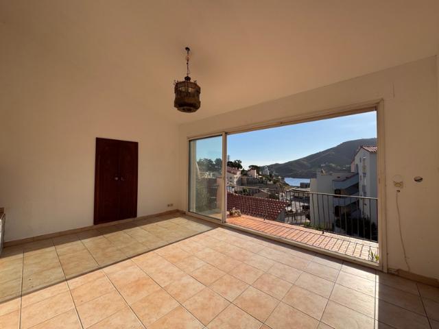 À Port Vendres, villa de 101.73m2 avec terrasse à acheter