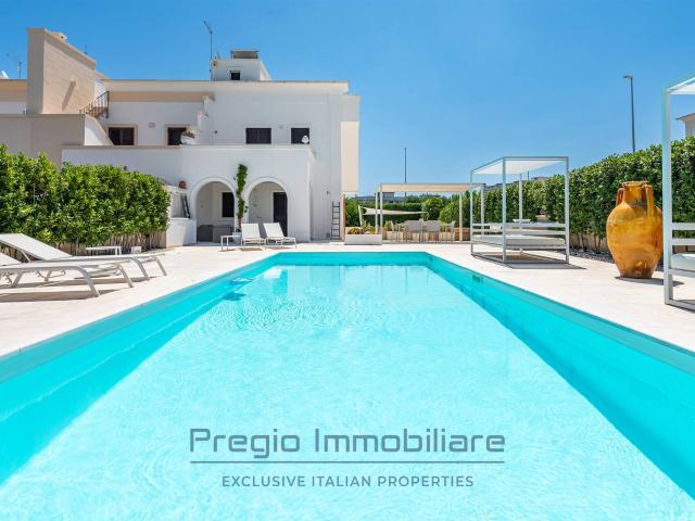 A Pozzo Faceto, in posizione riservata a pochi minuti dal ma. 155m² Fasano