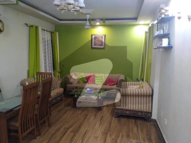 A Prime Location Flat Of 1050 Square Feet In Rs. 60000 Jamshed Road