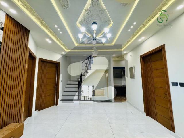 A Prime Location House Of 1460 Square Feet In Gujranwala Royal Palm City Block A