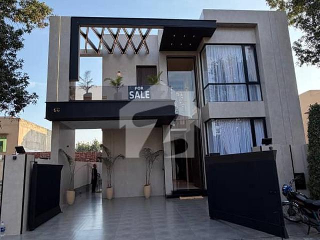 A prime location 10 marla house for sale in jasmine block sector c bahria town lahore