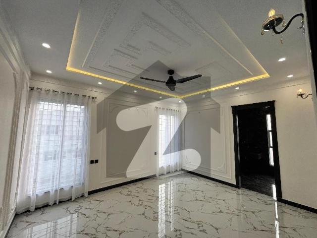 A Prime Location 1 Kanal House Has Landed On Market In DC Colony Of DC Colony
