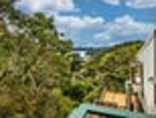 A Private Sanctuary Surrounded by Native Bush