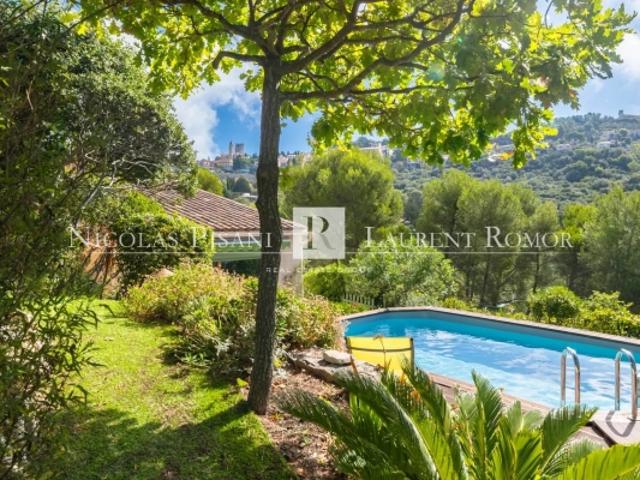 A PROXIMITE DE MONACO MAISON A VENDRE A LA TURBIE SERRIERS VUE MER PISCINE JARDIN 3 CHAMBRES