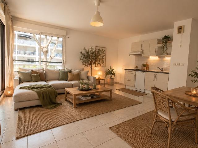 A proximité du marché appartement T3 de 63 m2 avec une terrasse de 18 m2 et une place de parking sécurisée