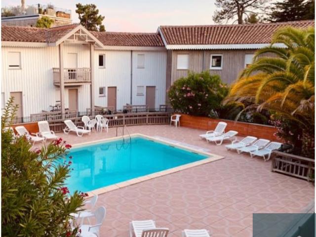 A quelques mètres de la plage du Canon Appartement avec piscine