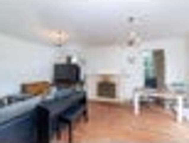 A rare Chatsworth Road opportunity