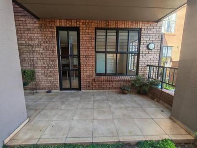 a rare gem in kingswood village – gr.