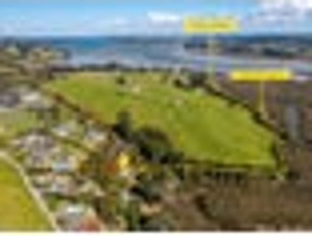 A Rare Hidden Gem No Building Covenants!