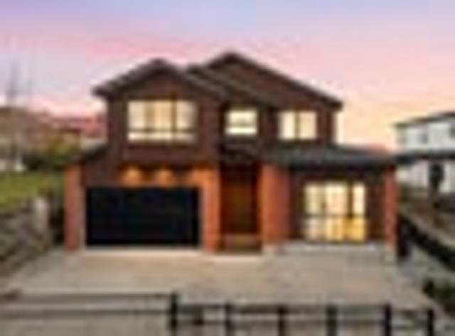 A Rare Lifestyle Home in Henderson