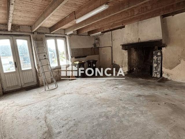 A réhabiliter Maison de 3 pièces en pierre