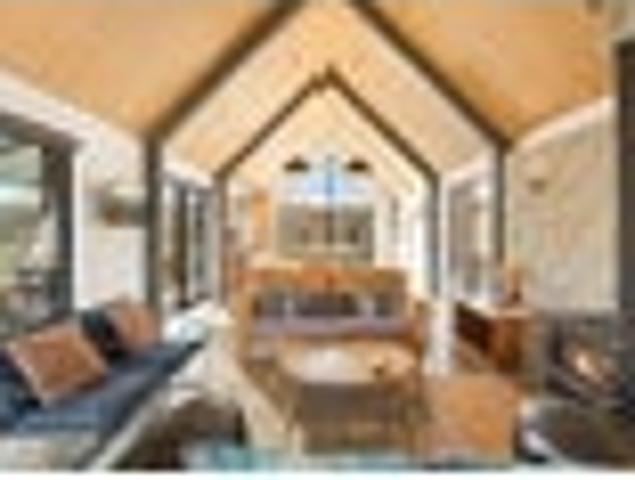 A remarkable setting, a remarkable home