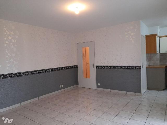 A RENNES Quartier Beauregard 20 Avenue du Bois Labbé APPARTEMENT au 3ème étage avec asc.