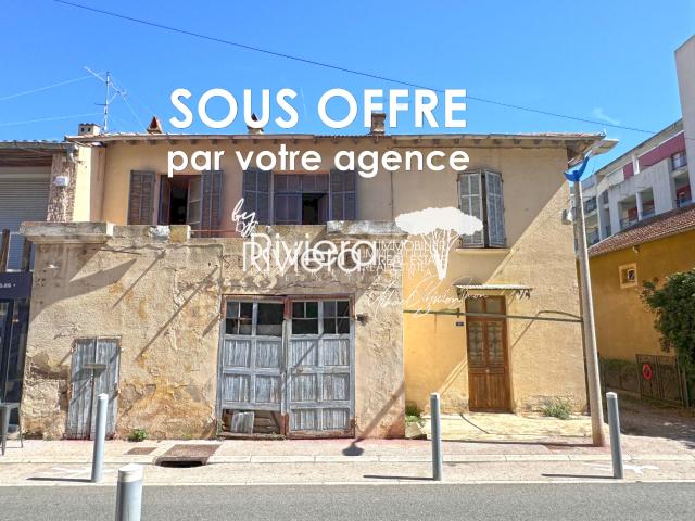 A RENOVER ! Maison centre ville !